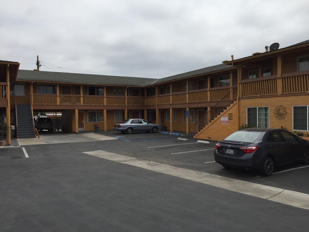 Navajo Lodge Лемон-Гров Екстер'єр фото